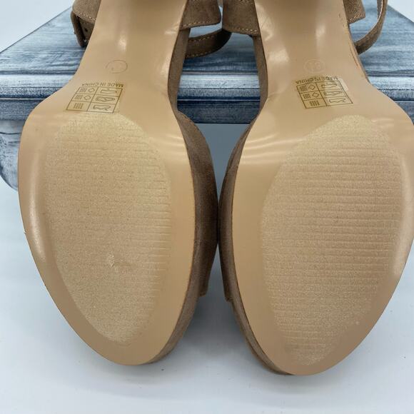 NEW Journee Collection Nairri Women’s Pumps Taupe Size 8.5 - Picture 10 of 10